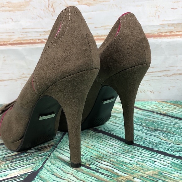 H5 - Brown/Tan & Pink Limelight Stiletto Heel With Bow - 6 1/2 - Picture 3 of 5